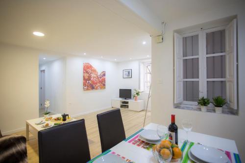 El Micalet Apartments