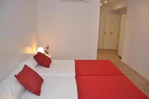 Hostal City Suites Apartments