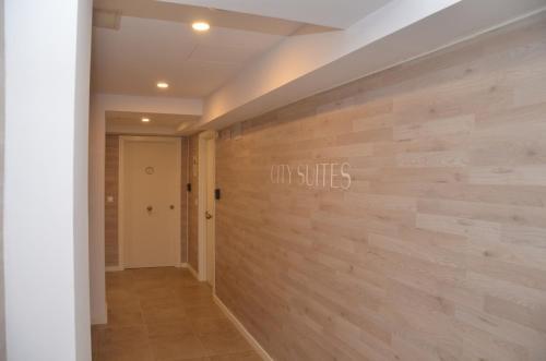 Hostal City Suites Apartments