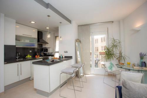 Apartamento Singularstays Poeta Querol