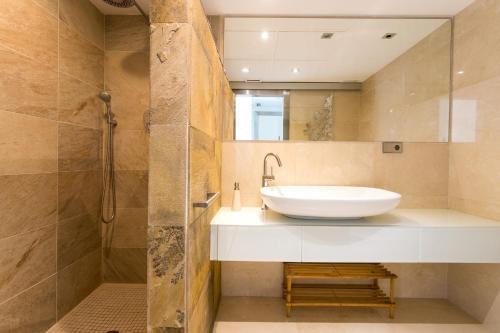 Apartup Francia Contemporary