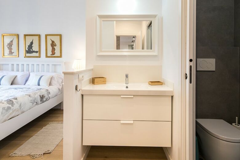 Apartup Palace House