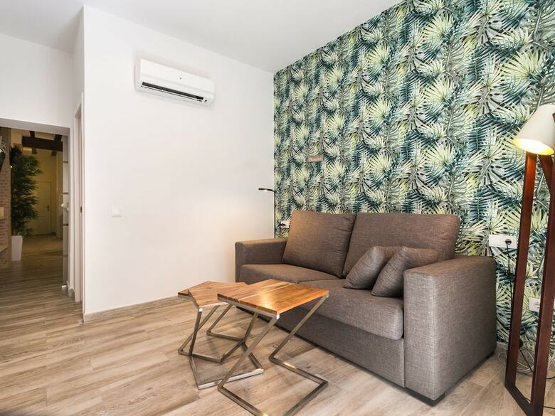 Apartup Cabanyal Market