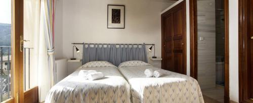 Valldemossa Villa Sleeps 8 Pool Air Con Wifi