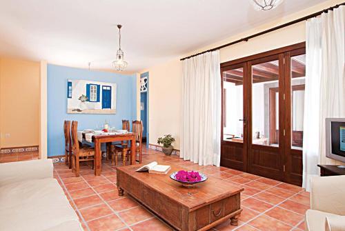 Yaiza Villa Sleeps 4 Wifi