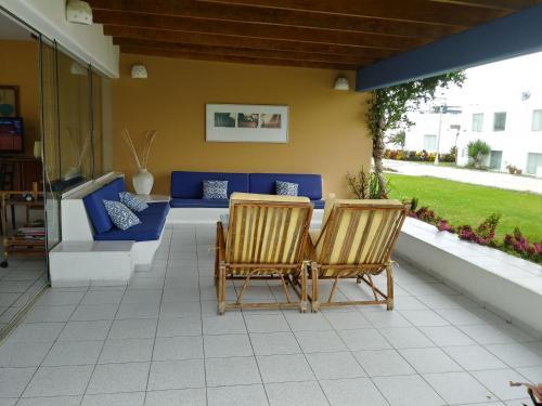 Casa Palabritas Asia