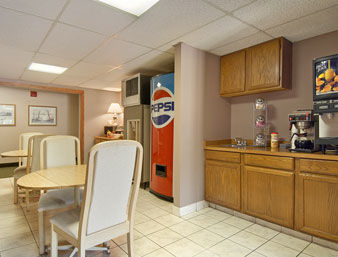 Hotel Super 8 Hartford Wi