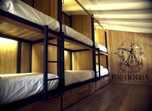 Nao Victoria Hostel