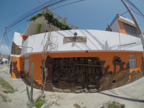 Hostal Nirvana Hostel & Restaurant