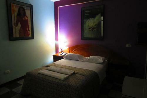 Hotel Tours