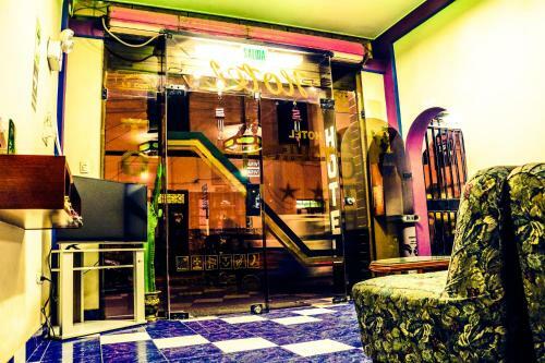 Hotel Tours