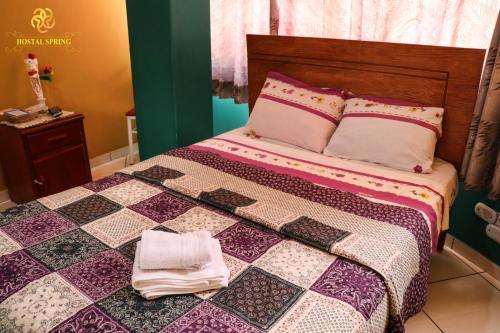Hostal Spring II
