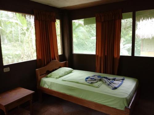 Lodge Amazon Hostal Tours