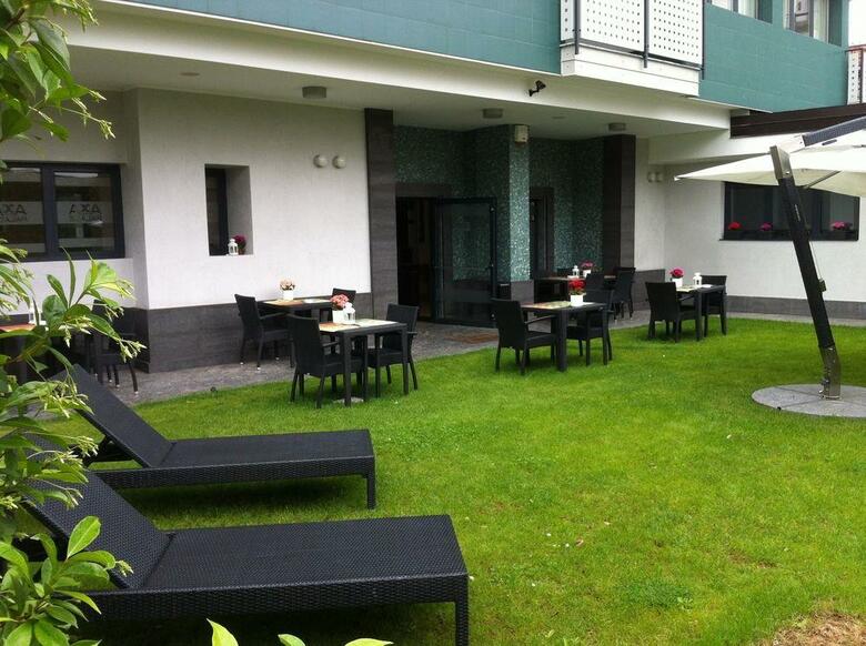 Hotel Acca Palace