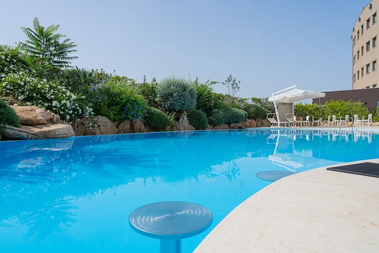 Hotel Mercure Olbia Hermaea