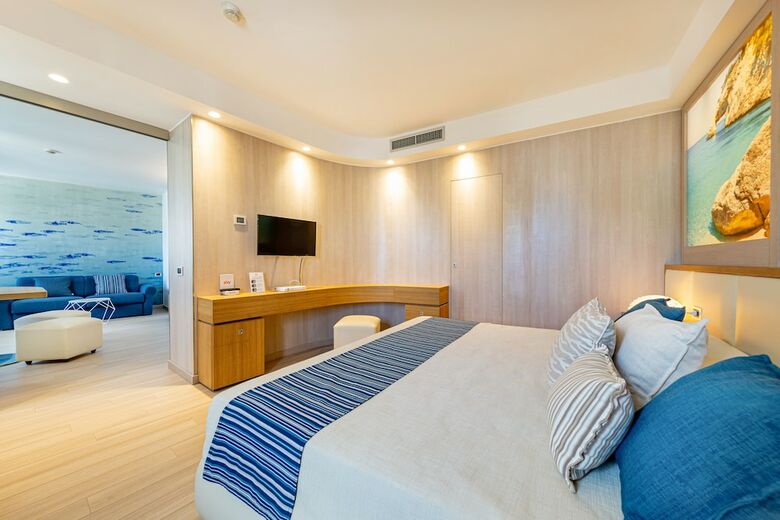Hotel Mercure Olbia Hermaea