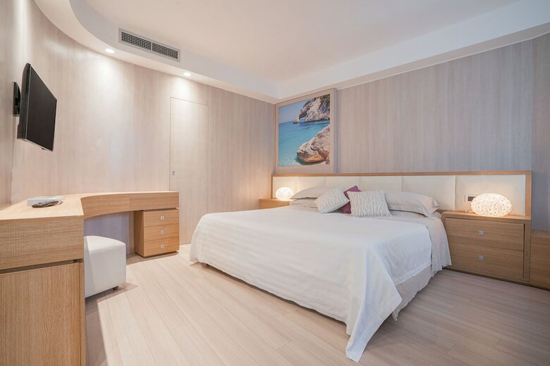 Hotel Mercure Olbia Hermaea