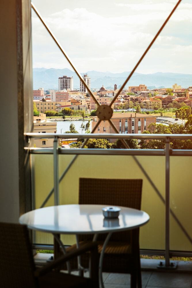 Hotel Doubletree By Hilton Olbia Sardinia