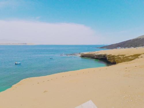 Aquamarine Paracas Beach Hostal