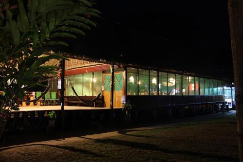 Paradise Amazon Tambopata Ecolodge