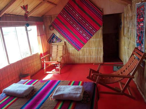Uros Aruntawi Lodge