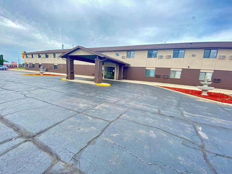 Hotel Super 8 Oshkosh Airport