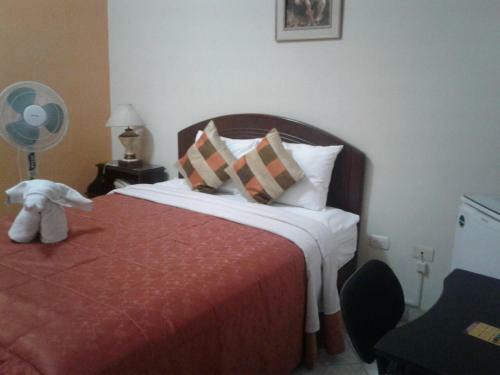 Hotel Plaza Bolognesi