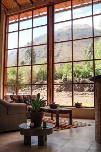 Hostal Jacaranda Guest House