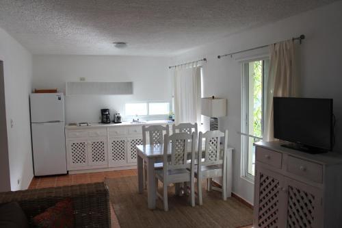 Hostal Bayahibe Guest House Hotel