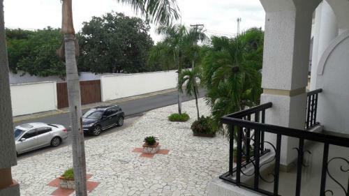 Apartamento Para Estadias Cortas Y Largas Con Muebles Basicos