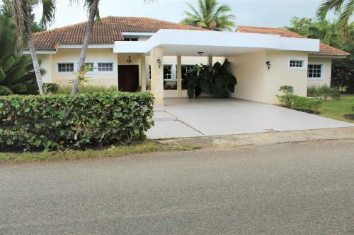 Villa Cozy 2 Bedroom Golf House