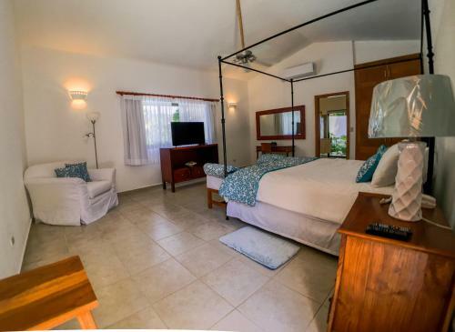 Villa 5 Min From The Beach!
