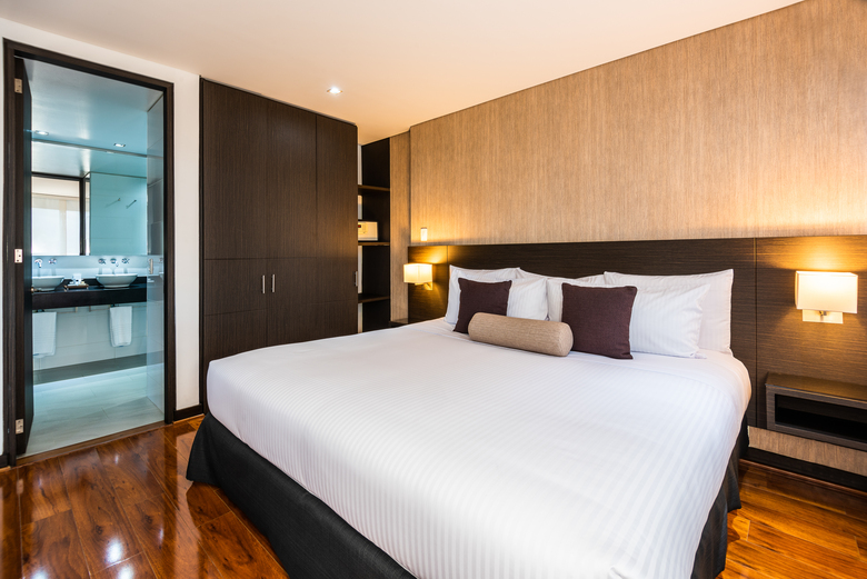 One Sixteen Hotel