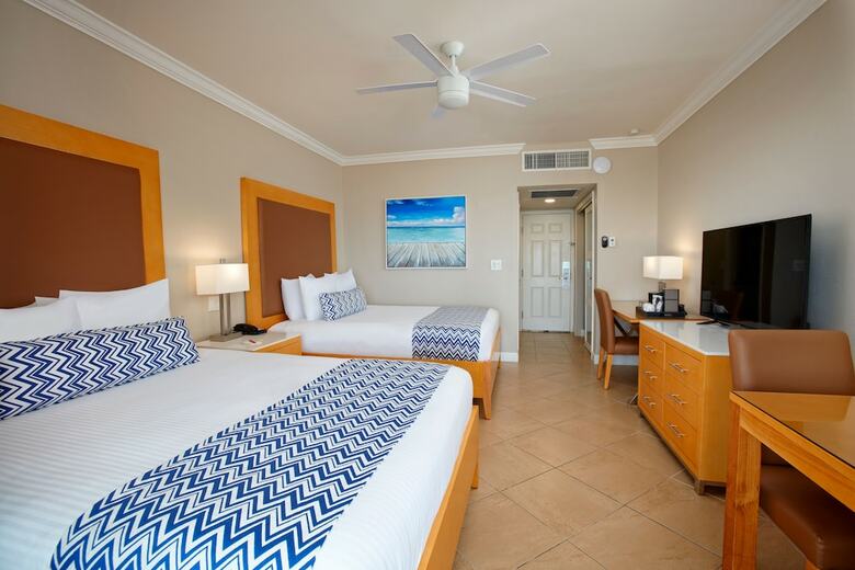 Hotel Divi Little Bay Beach Resort