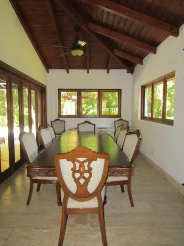 Villa Luxury, Tortuga Bay