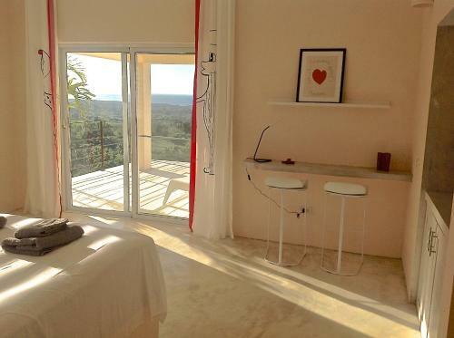 Villa Vertigo, Private And Versatile