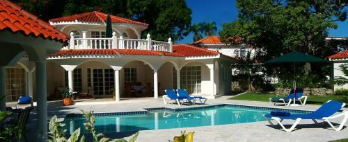 3br Villa With Vip Access - All Inclusive Program With Alcohol Included.