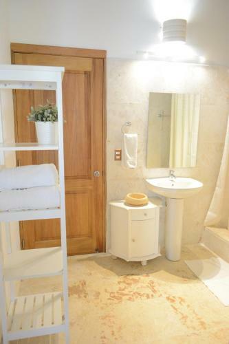 Las Olas Luxury Villas #4