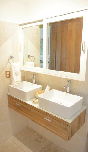 Las Olas Luxury Villas #4