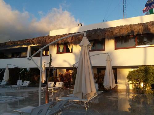 Hotel Oasi Encantada