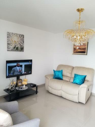 Apartamento Four J's Residence