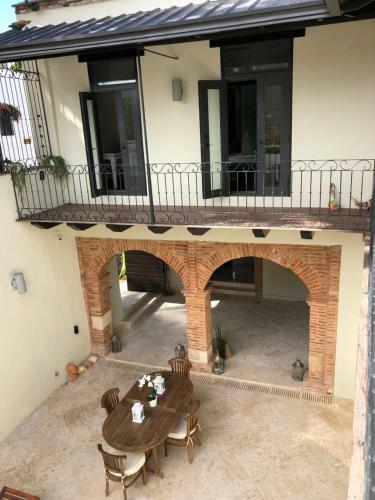 Casa Pantheon Luxury Colonial House