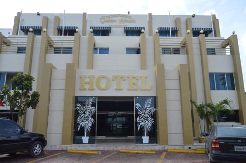 Golden House Hotel & Restaurante
