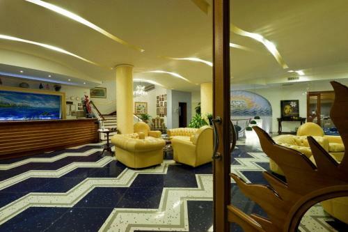 Hotel Riva Del Sole
