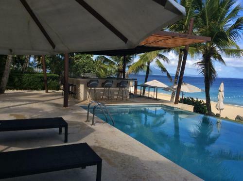 Apartamento Beach Front Infiniti Blu Condo