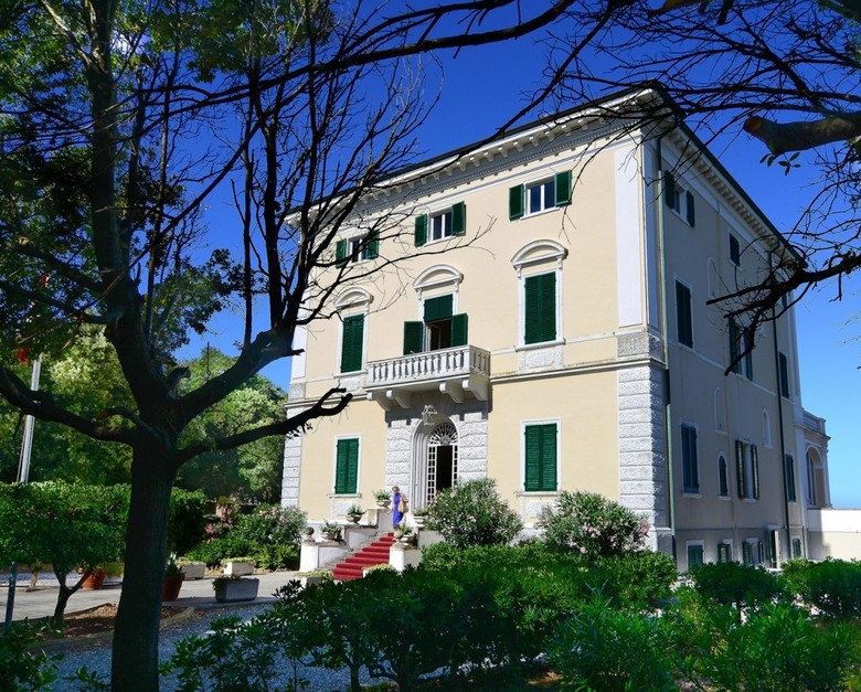Grand Hotel Villa Parisi
