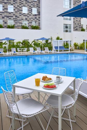 Hotel City Express Suites Canc�n Aeropuerto