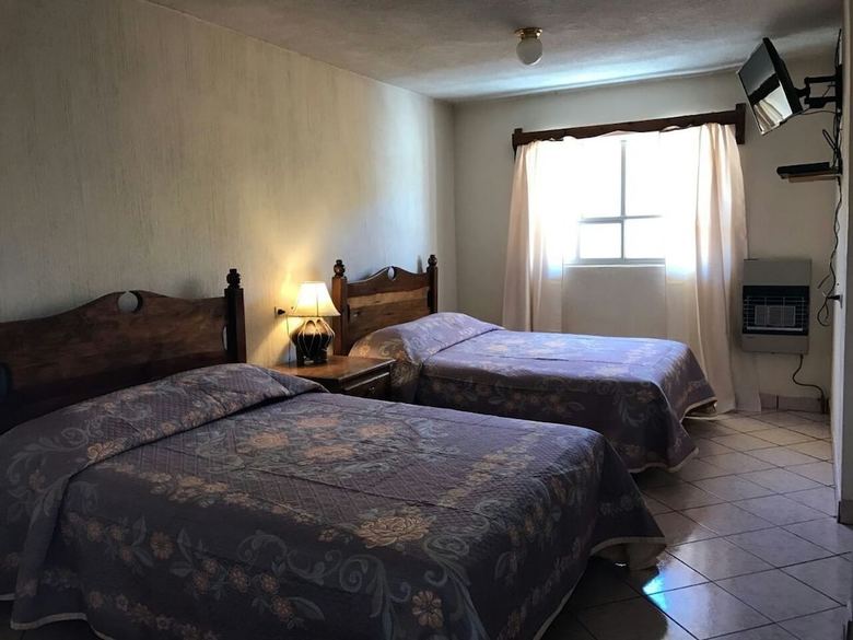 Hotel Puesta Del Sol