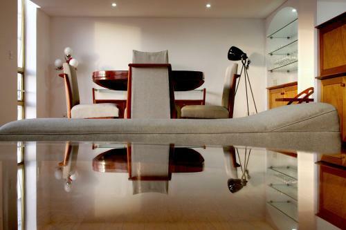 Art Apartment With Amazing View