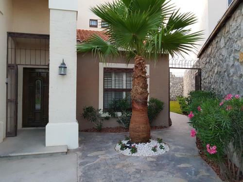 Residencia A 100 Mts Del Consulado